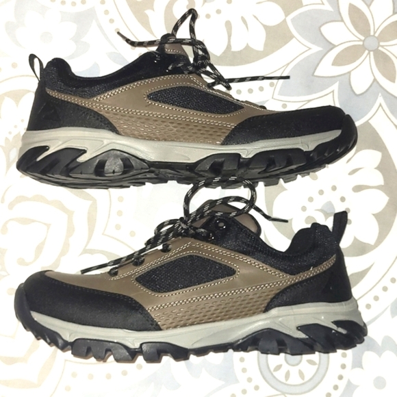 Mens Hiker Hiking Shoes NWT Ozark Trail Low Profile Genuine Leather Size 9.5